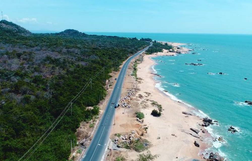 Bãi biển dài kế bên Apec Mandala Wyndham Hồ Tràm Bình Châu Bà Rịa