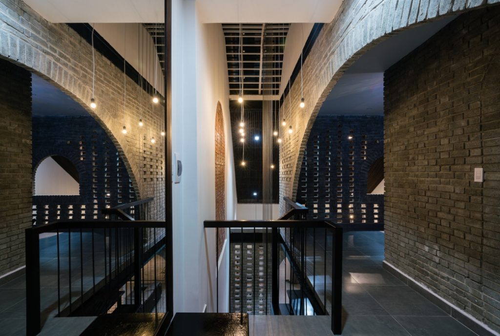 11-1531231358-1024x688-1