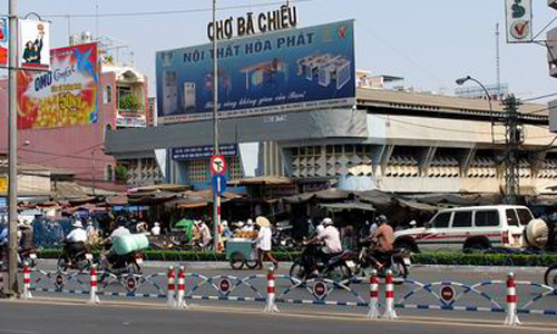 Mùa Hè tới rồi, hãy để ban công nhà bạn xanh mát bóng cây