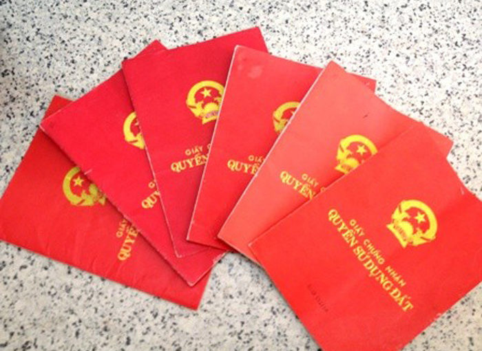 Làm gì khi thiếu thông tin trên sổ hồng?