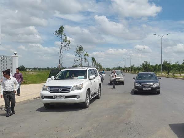 Cò ‘thổi giá’ đất: Luật không cấm, công an làm sao dẹp?