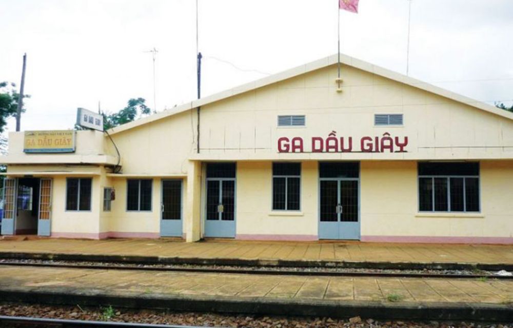 Ga Dầu Giây