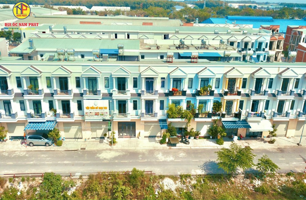 Hình ảnh thực tế một số khách hàng nhận nhà tại dự án nhà phố Kim Kim Trần