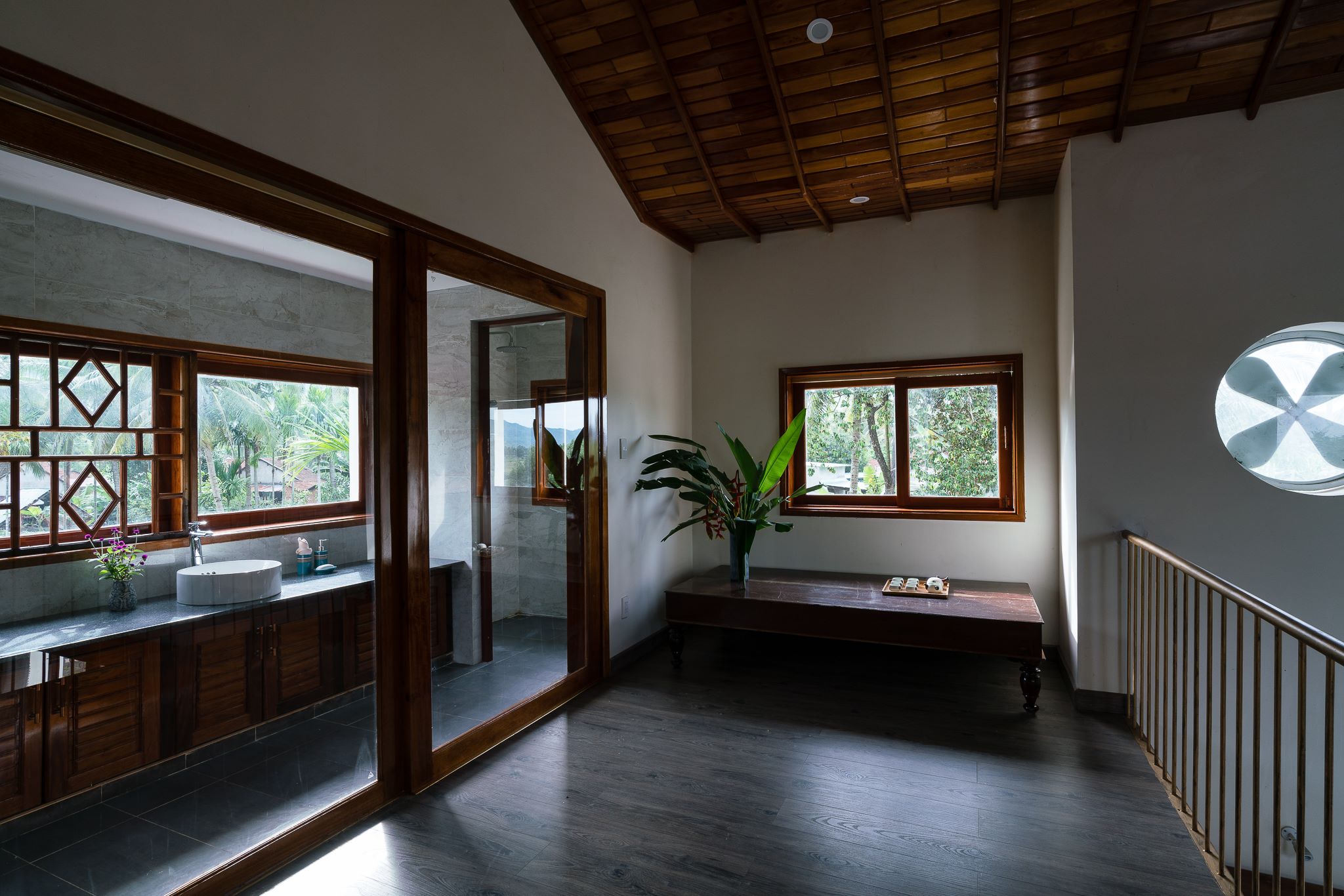 40317176_873899349476300_8892600258744287232_n