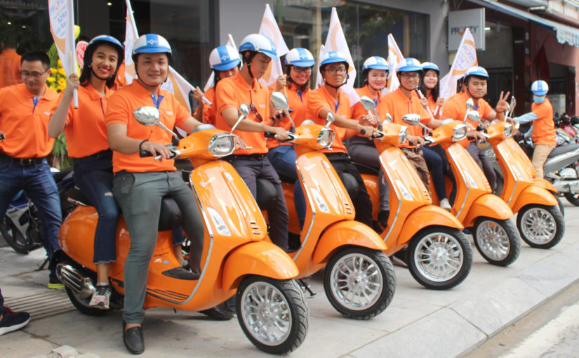 Đoàn quân áo cam Propzy khuấy động mọi nẻo đường quận Tân Phú