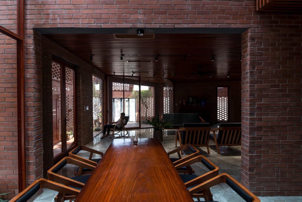 c-nguyen-tien-thanh-12-1524127474-1024x684-1