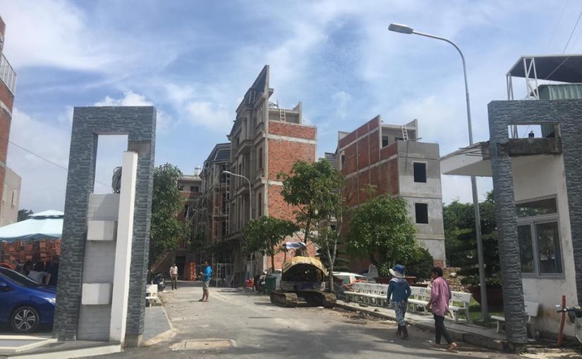 Tranh thủ “lướt sóng” nhà phố lẻ xây sẵn dịp cuối năm để chốt lời