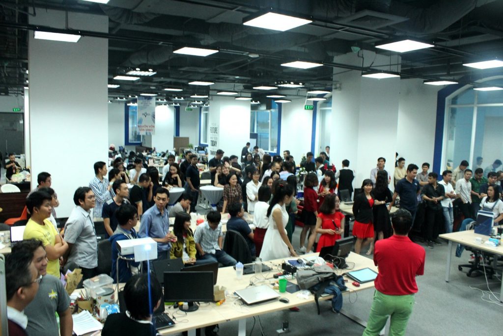 c490e1baa1i-gia-c491c3acnh-propzy-1024x685-1 Đại gia đình Propzy