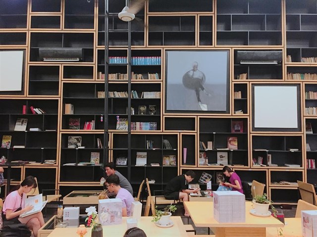 cafe-sach-sai-gon-cafe-sach-ca-chep-1