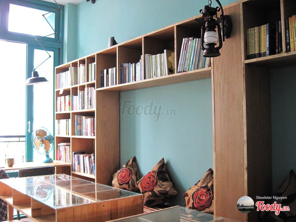 cafe-sach-sai-gon-slowee-coffee-books-2