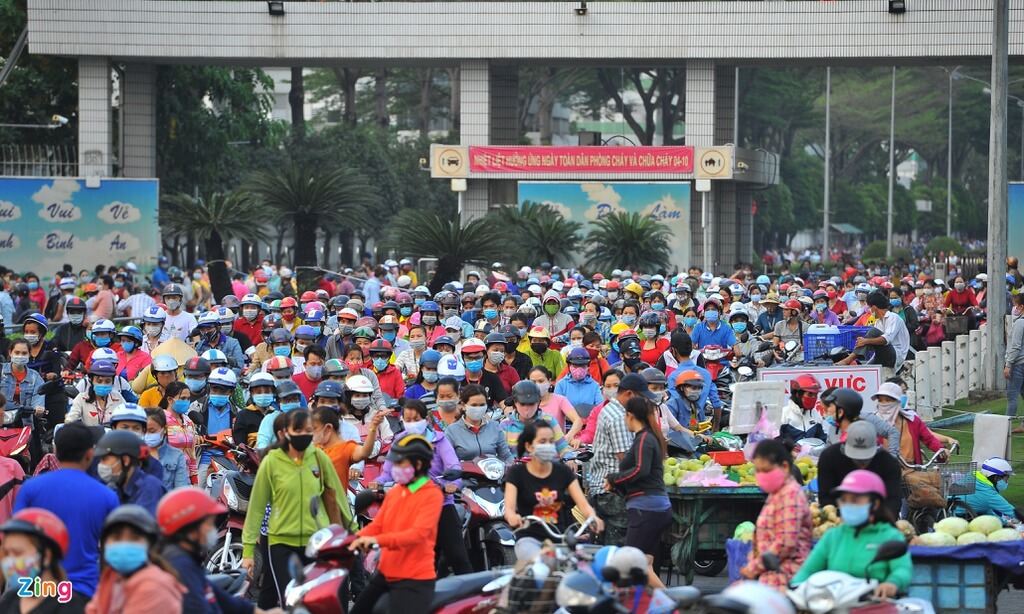 Cảnh tan ca tại Khu công nghiệp