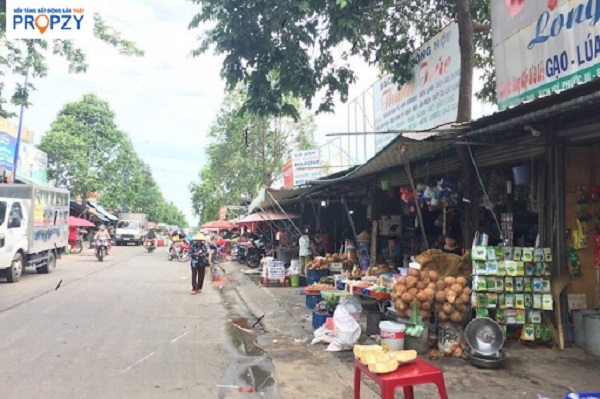 Mua nhà gần chợ
