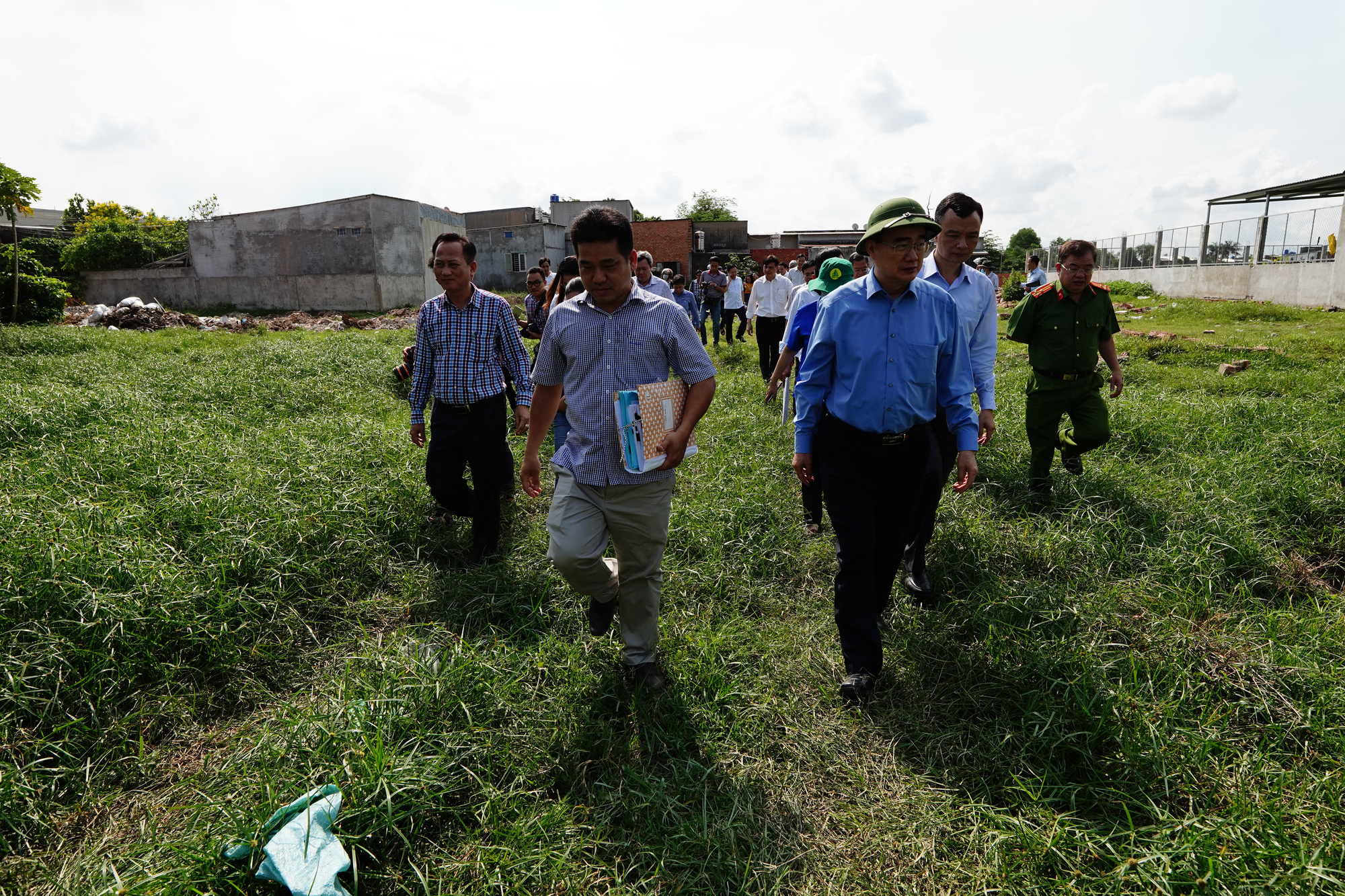 Công an làm việc với 32/38 đầu nậu đất ở Bình Chánh.