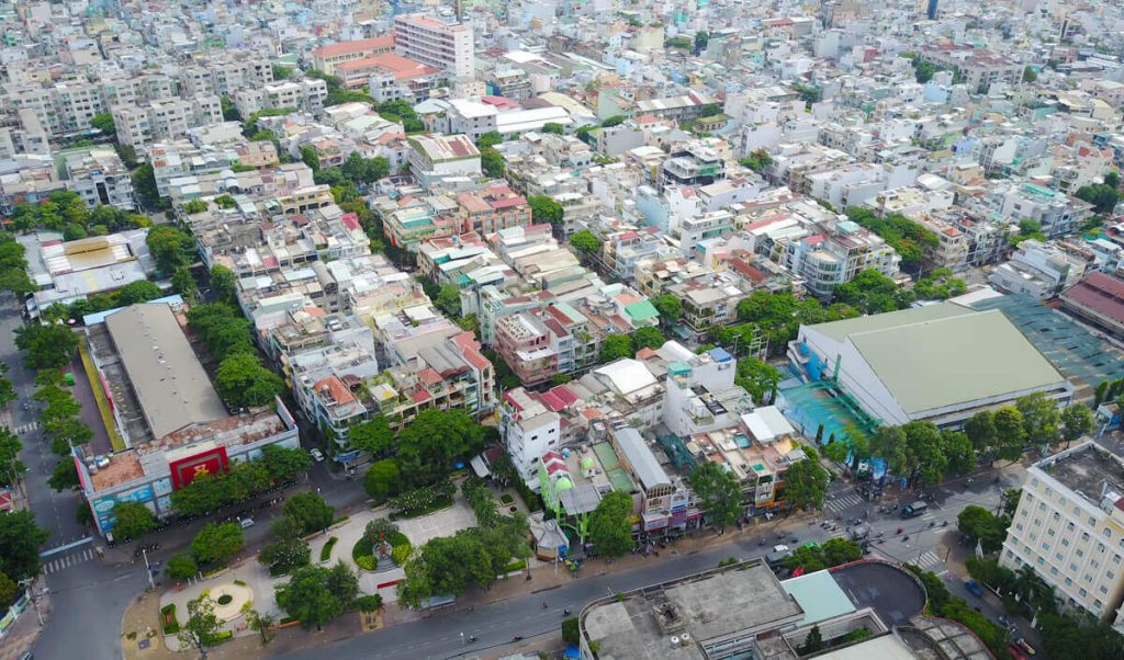 cu-xa-binh-thoi-tung-xay-tren-mo-1024x602-1