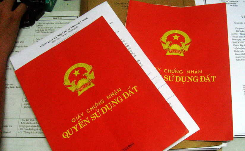 Cách nhận diện sổ đỏ “giả” để không bị lừa trắng tay khi mua nhà đất
