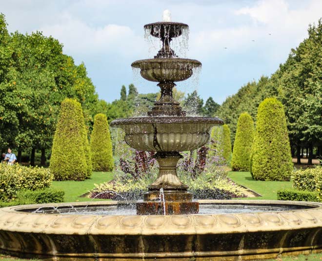 Cài đặt đài phun nước trong nhà