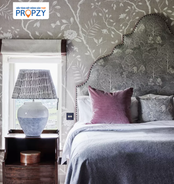 Xua tan năng lượng tiêu cực với màu tím