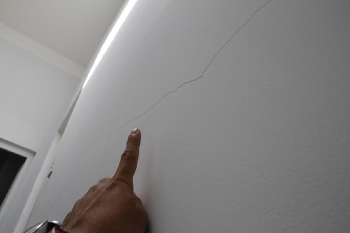 kiem tra tuong va tran nha cua can ho chung cu