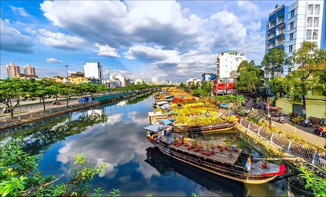 kinh-nghiem-di-cho-dau-moi-binh-dien-13 Bến Bình Đông Quận 8