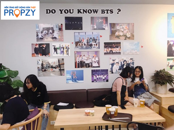 Nhà gần trường học có nên mở quán cafe?