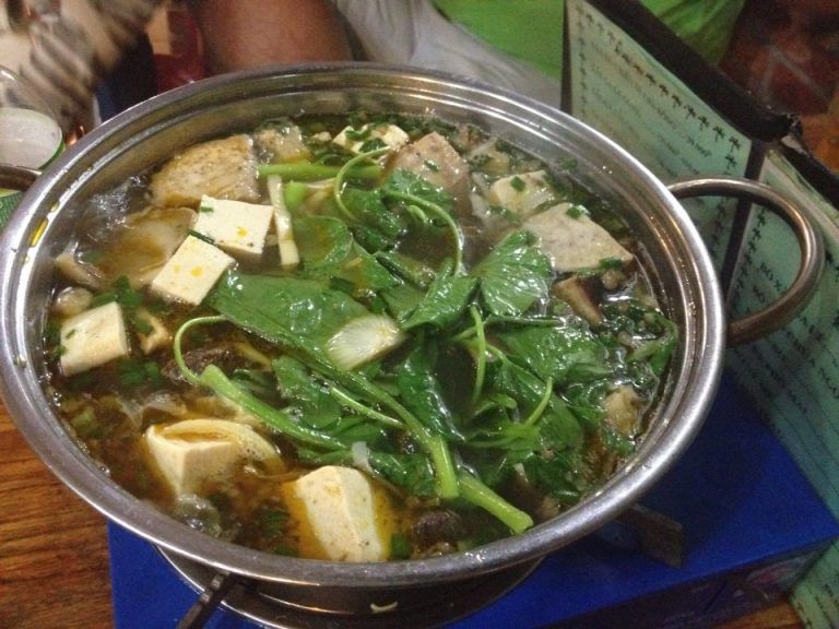 lau-bo-ngon-sai-gon-lau-bo-hoang-hiep-1