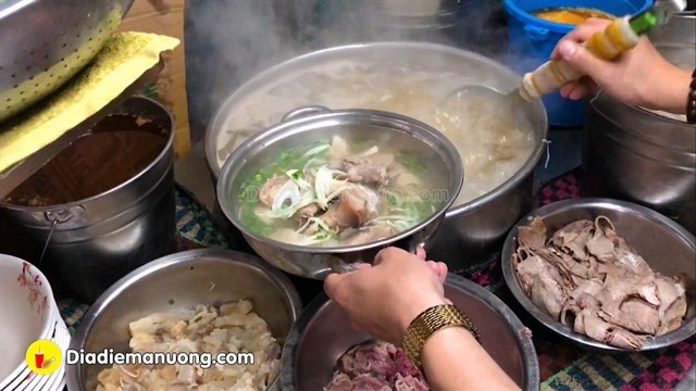 lau-bo-ngon-sai-gon-lau-bo-xuan-mai-1