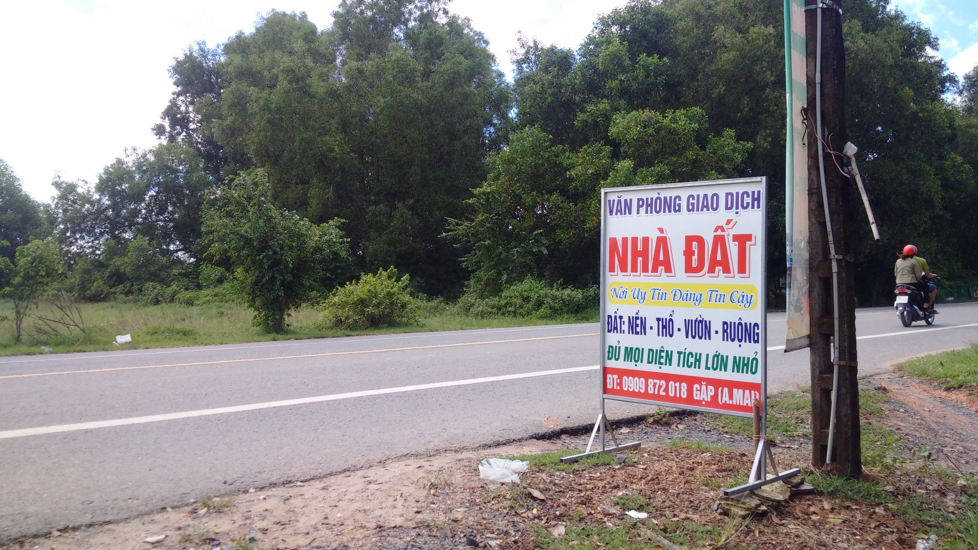 moigioikimhan-15178839107731983779878 Lộn xộn môi giới bất động sản