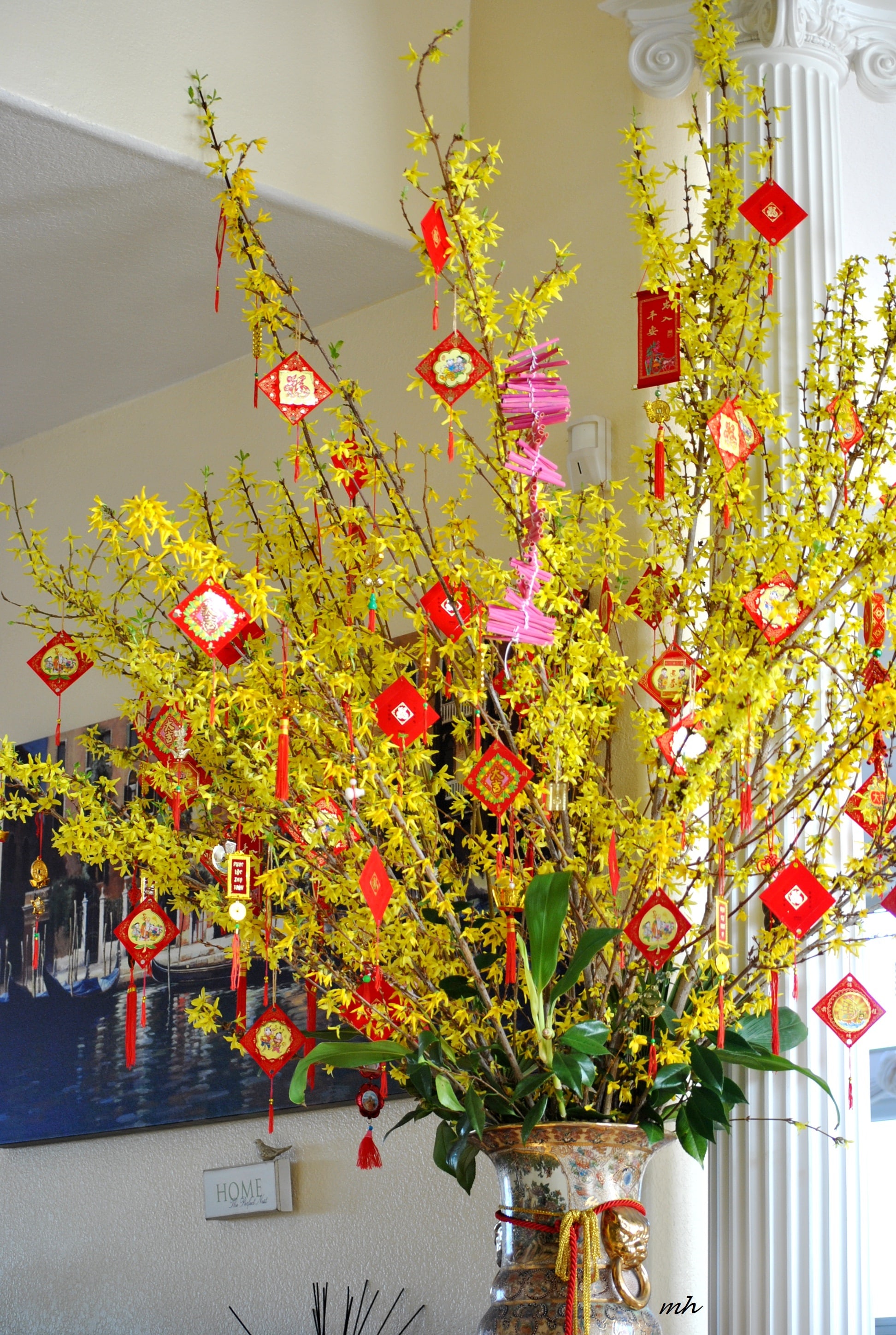 mua-do-trang-tri-tet-cho-van-phong-cong-ty-o-dau-3 Phòng khách tinh tươm cho Tài Lộc rộn ràng gõ cửa - Hình 4