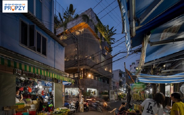 Nhà ở gần chợ mang tính thương mại cao