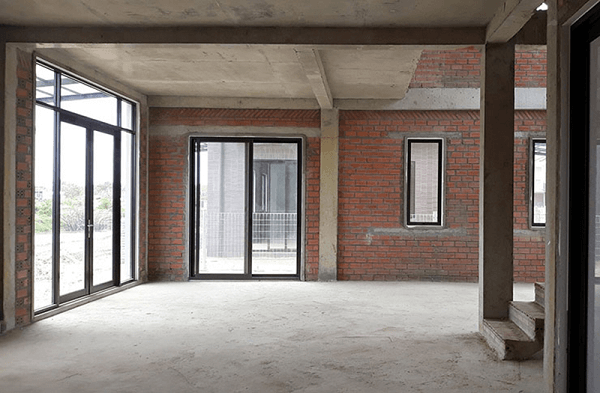 co nen mua can ho chung cu ban giao tho