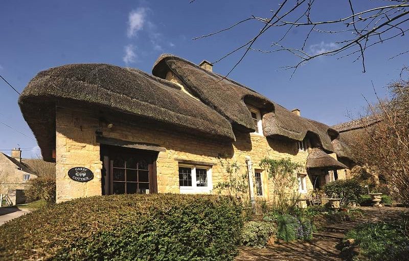 Nhà mái rạ tuyệt đẹp dành cho những người phải có rất nhiều tiền