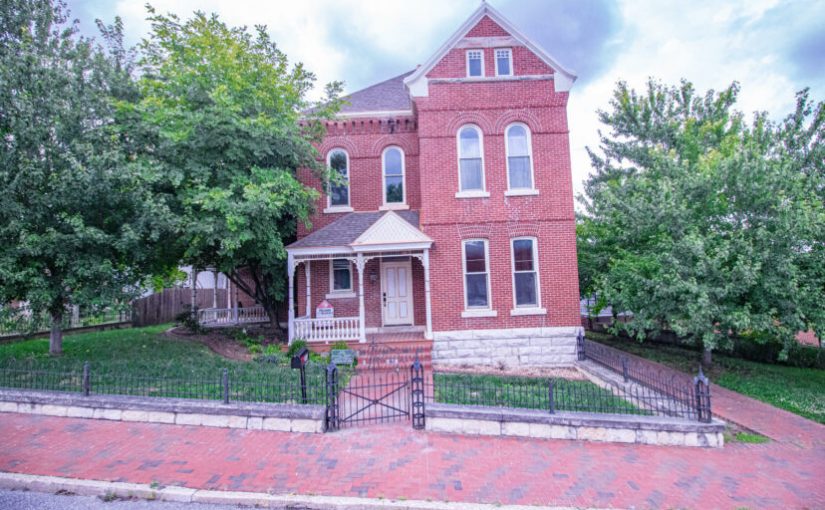 Ngôi nhà tuyệt đẹp, giá hời nhưng không phải ai cũng đủ can đảm vào ở