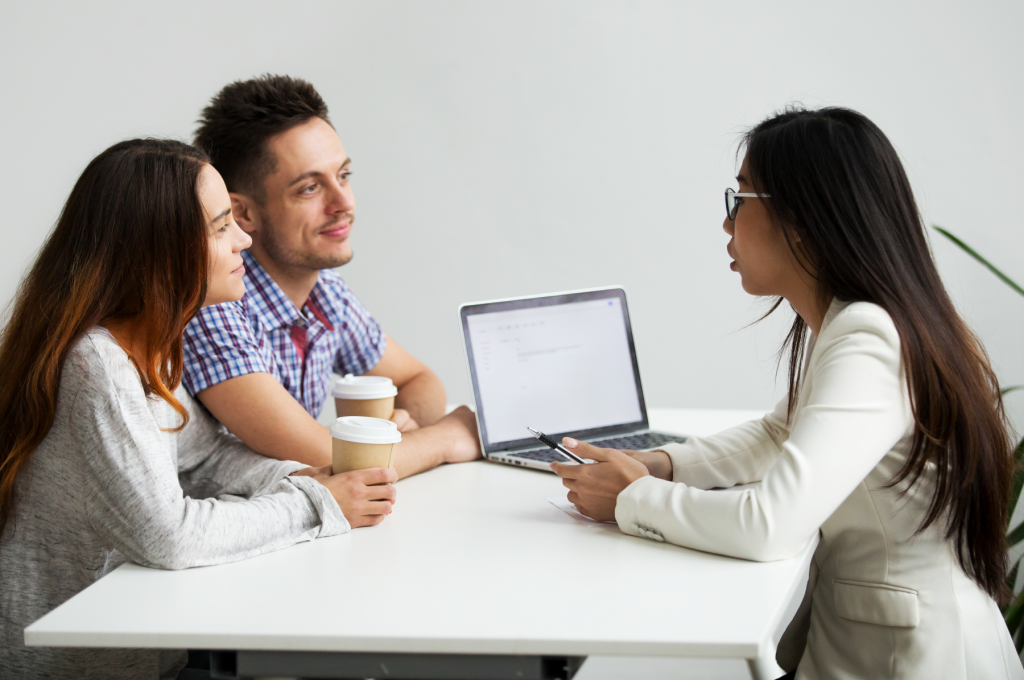 nguoi-nuoc-ngoai-02-1024x680-1 Người nước ngoài có được mua nhà ở tại Việt Nam?