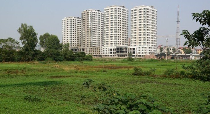 Tại sao nhà giàu vẫn sập bẫy sốt đất ?