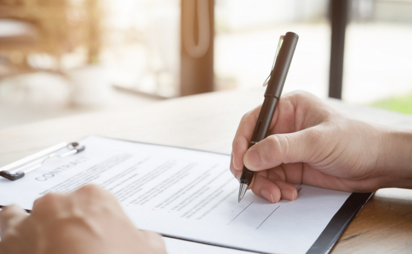 Những lưu ý khi đặt bút ký vào hợp đồng thuê nhà mà bạn cần biết