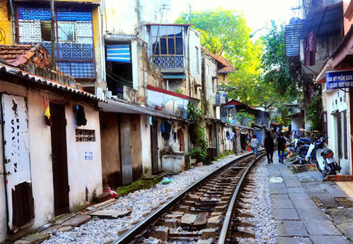 khong-nen-mua-nha-gan-duong-sat