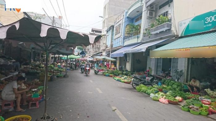 nha-o-gan-cho-khong-phai-la-mot-noi-ly-tuong-de-o