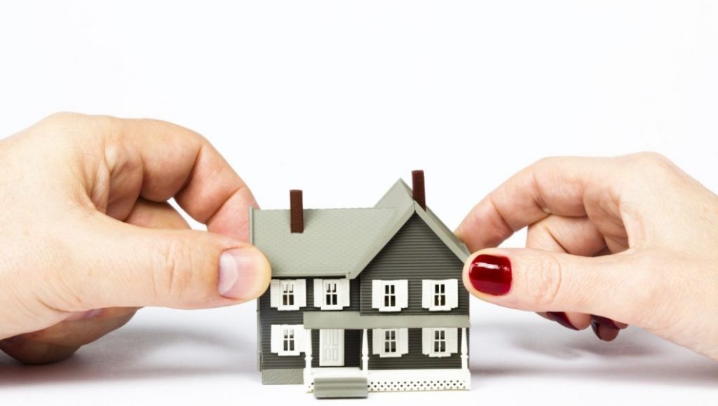 Biện pháp tránh “tiền mất tật mang” khi trót mua nhà không có sổ đỏ