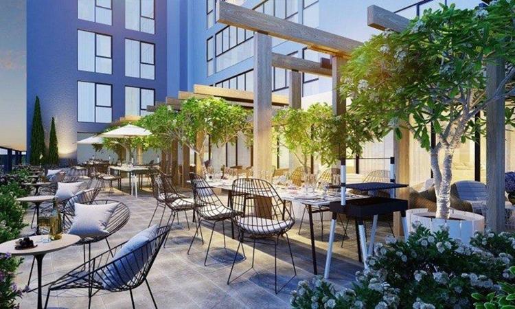 Quán cafe ngoài trời (Hình minh hoạ)