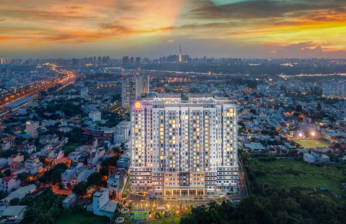 Moonlight Avenue featured image