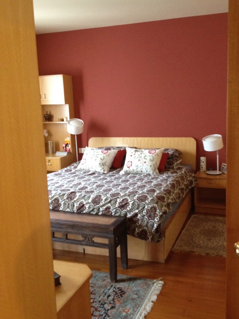 Trước: Cách bố trí không được cân xứng, không thể hiện cá tính riêng nên không làm nổi bật căn phòng.