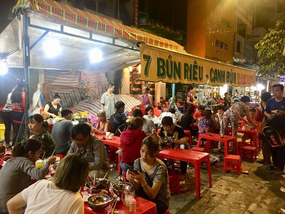 quan-an-khuya-sai-gon-7-bun-rieu-hau-giang-3