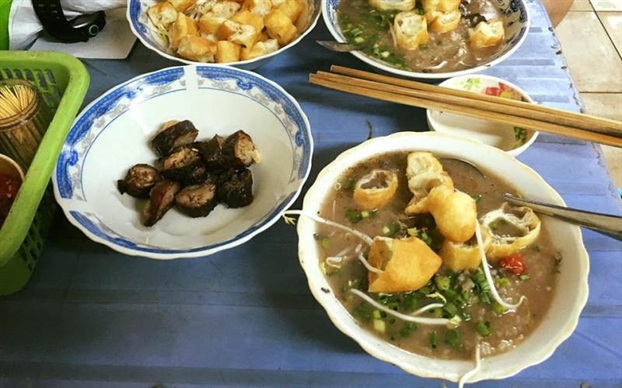 quan-an-khuya-sai-gon-chao-long-phan-dang-luu