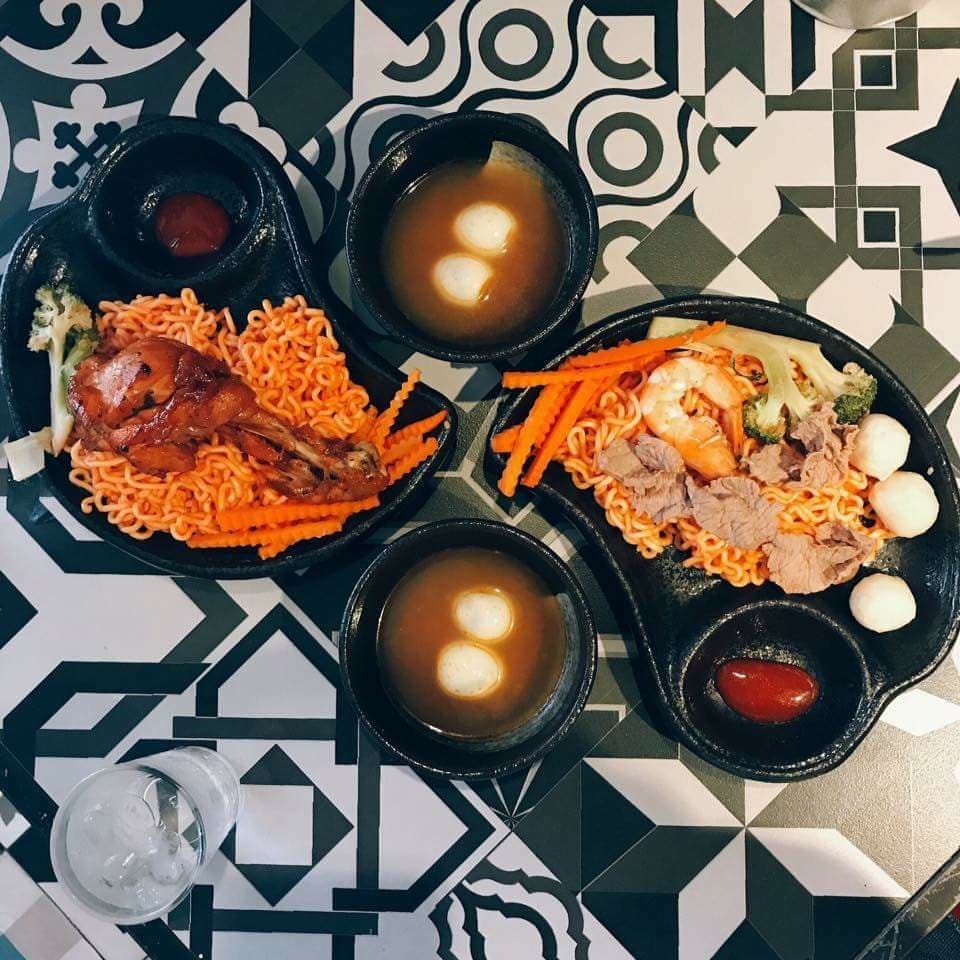 quan-an-khuya-sai-gon-mi-cay-khuya-1