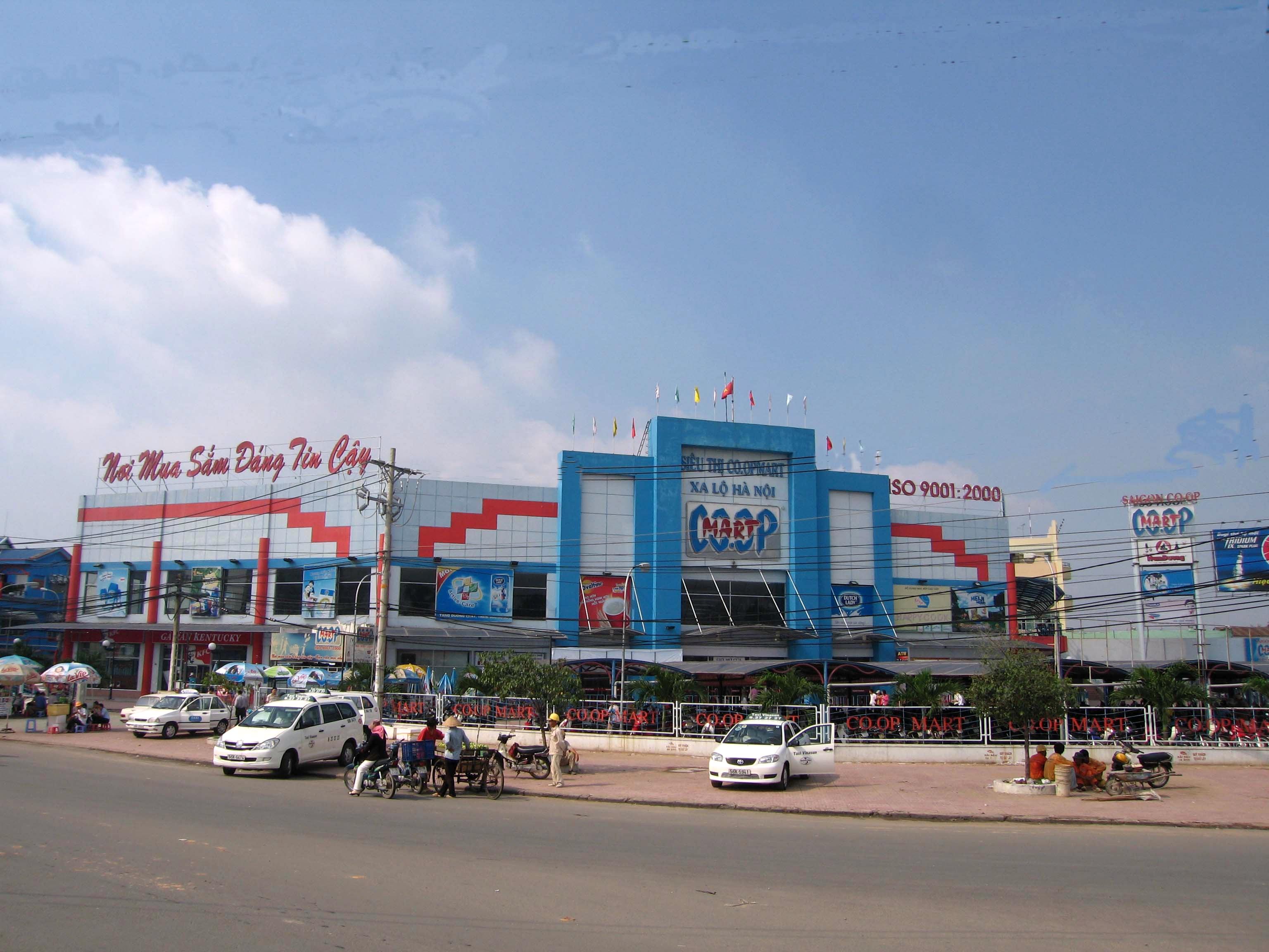 sieu_thi_coopmart_xa_lo_ha_noi Khu đông sài gòn