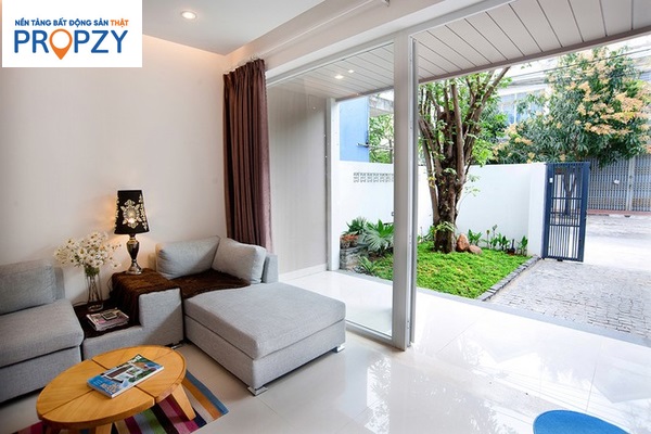 Thiết kế nhà ống 2 tầng có không gian gần gũi với thiên nhiên