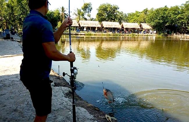 Địa điểm chơi ở quận 12 Sài Gòn tại Hồ câu cá Trí Râu