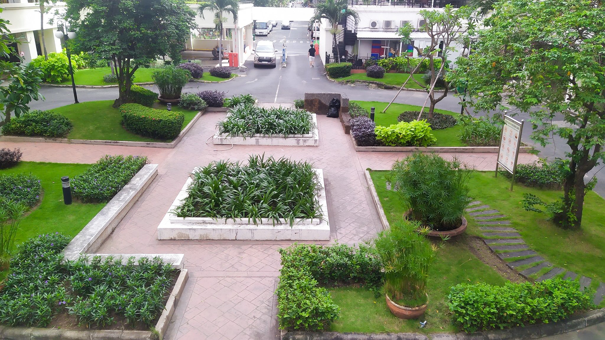 z2349739762008_e2f21c84692b4892122f8cef3efa53fb